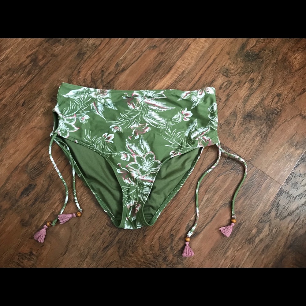 Bikini bottoms
